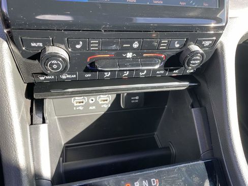 New 2025 Jeep Grand Cherokee L Limited AWD/4WD image 19