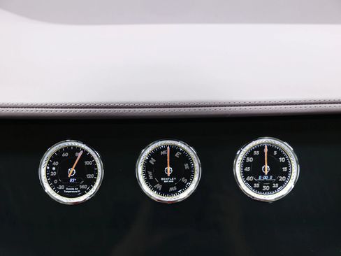 Used 2022 Bentley Flying Spur V8 AWD/4WD image 44