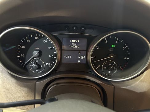 Used 2010 Mercedes-Benz ML 550 4MATIC image 19