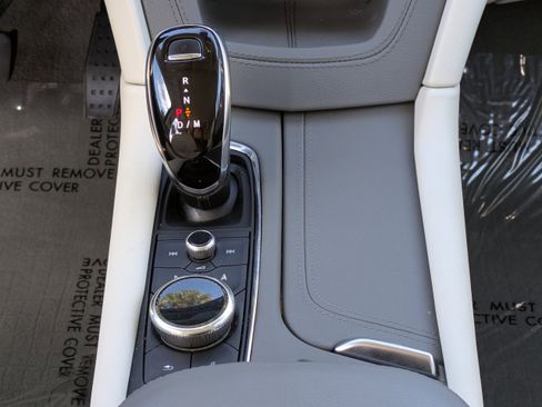 Certified 2023 Cadillac XT5 Premium Luxury image 18