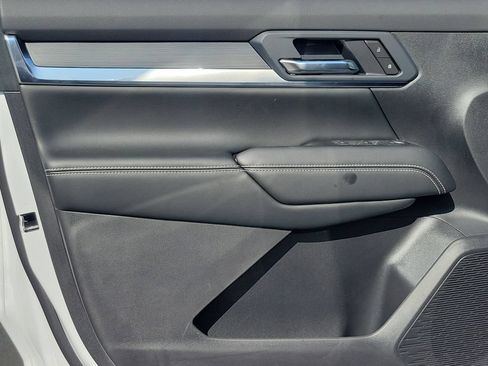 New 2026 GMC Terrain Elevation AWD/4WD image 10