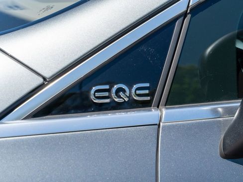 Used 2023 Mercedes-Benz EQE 350+ SUV w/ Exclusive Trim Package image 27