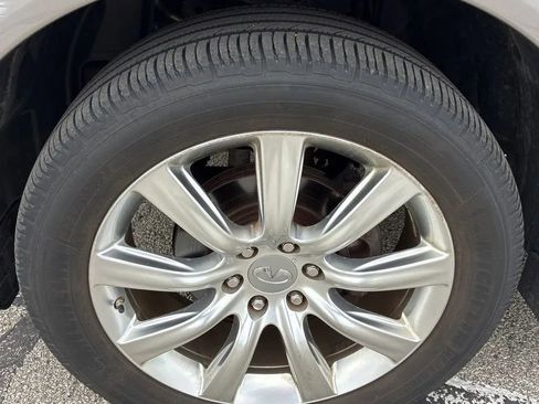 Used 2014 INFINITI QX80 4WD w/ Theater Package image 16