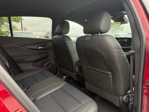 Used 2024 Buick Envista Preferred FWD image 29