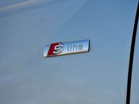 Used 2015 Audi A4 2.0T Premium image 11