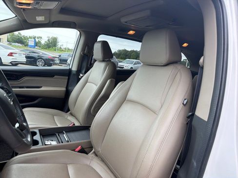 Used 2022 Honda Odyssey Touring image 16