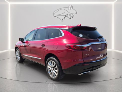 Used 2018 Buick Enclave Premium w/ Experience Buick Package AWD/4WD image 3