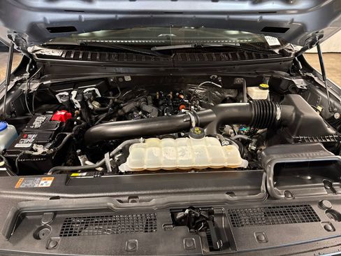 Used 2024 Ford Expedition Max XLT image 31