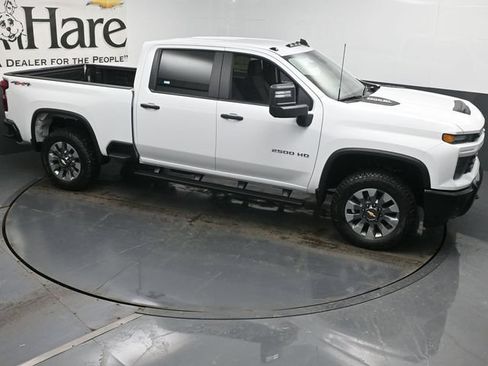 New 2026 Chevrolet Silverado 2500 Custom w/ Custom Convenience Package AWD/4WD image 26
