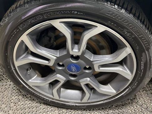 Used 2019 Ford EcoSport SES w/ SES Black Appearance Package image 10