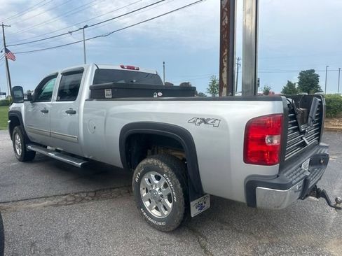 Used 2014 Chevrolet Silverado 3500 LT w/ Interior Plus Package AWD/4WD image 10