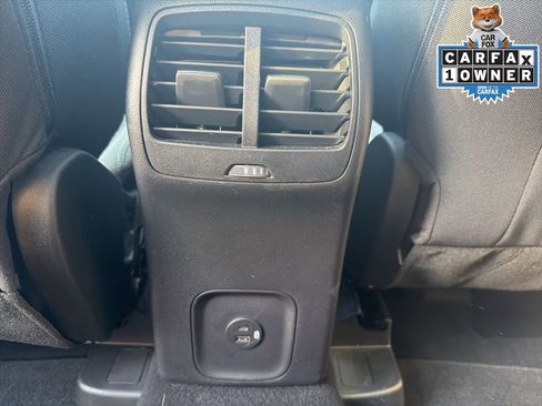 Used 2022 Ford Escape SE w/ SE Sport Appearance Package AWD/4WD image 13
