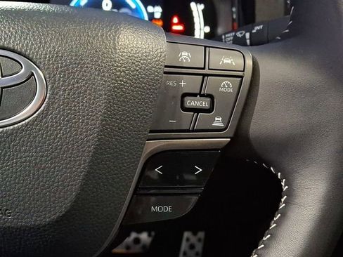 Certified 2025 Toyota Camry SE w/ Convenience Package image 22