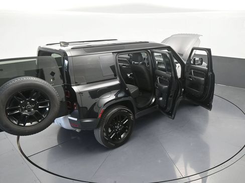 Used 2025 Land Rover Defender 110 S AWD/4WD image 74