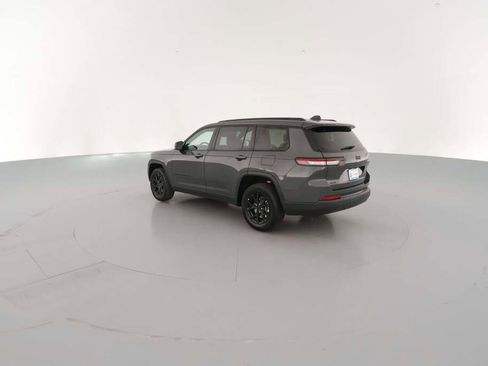 New 2025 Jeep Grand Cherokee L Altitude image 8