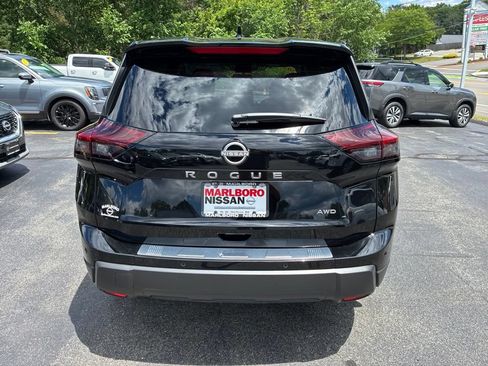 Certified 2026 Nissan Rogue SV AWD/4WD image 6