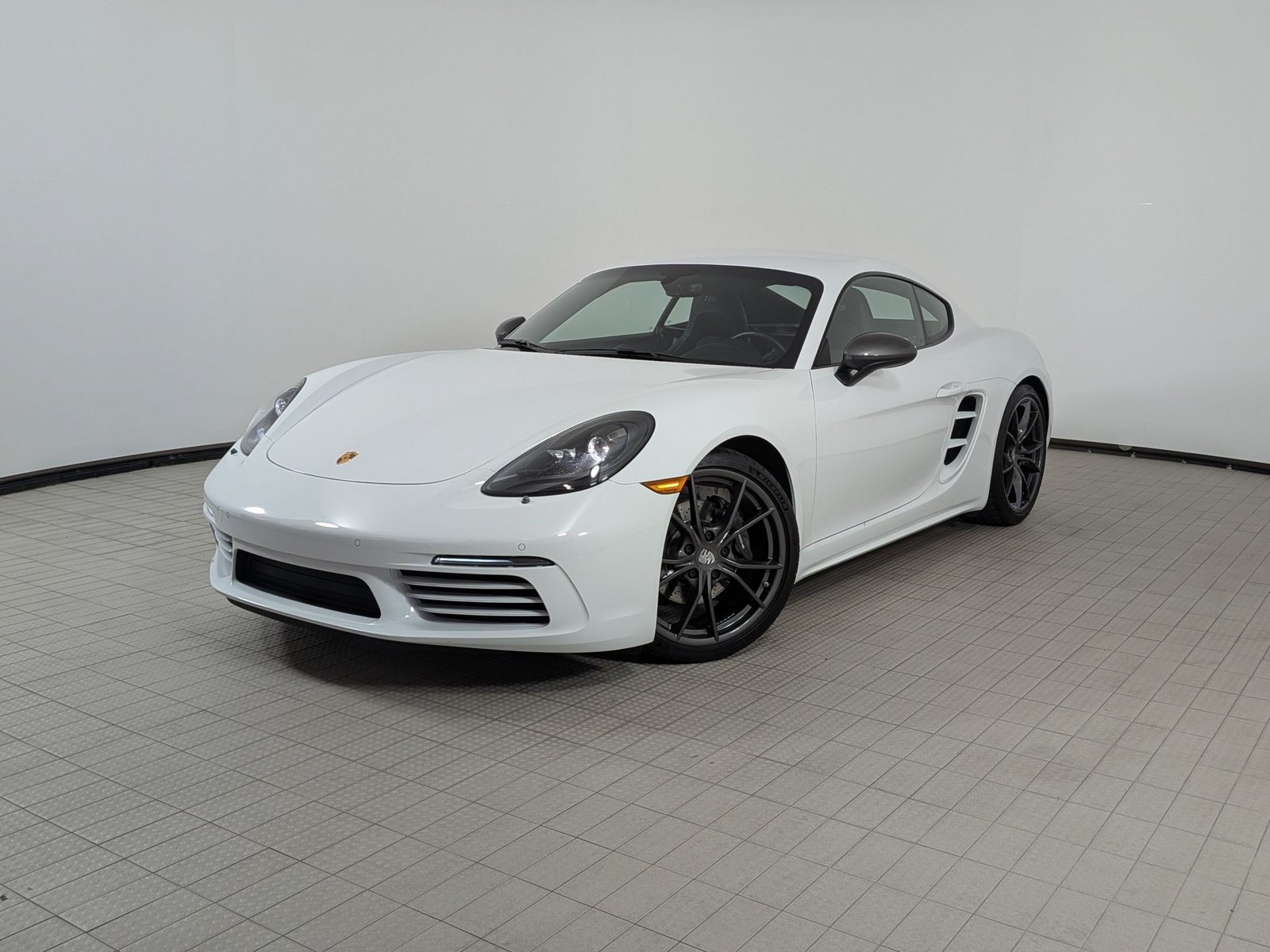 Certified 2023 Porsche 718 Cayman RWD image 1