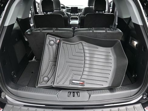 Used 2022 Ford Explorer Limited w/ Equipment Group 301A image 30