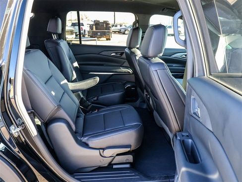 Used 2026 Chevrolet Traverse LT w/ Enhanced Driving Package image 21