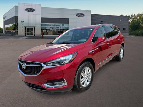 Used 2018 Buick Enclave Essence AWD/4WD image 5