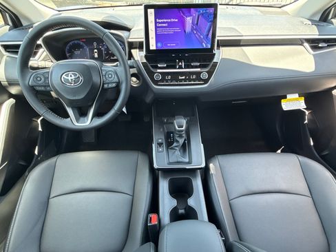 New 2026 Toyota Corolla Cross XLE w/ Convenience Package FWD image 20