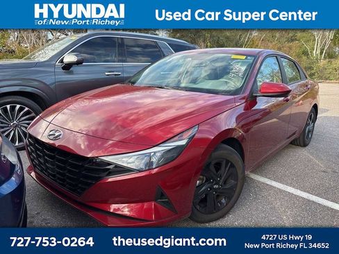 Certified 2023 Hyundai Elantra SEL image 1