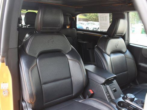 Used 2022 Ford Bronco Badlands w/ Sasquatch Package AWD/4WD image 26