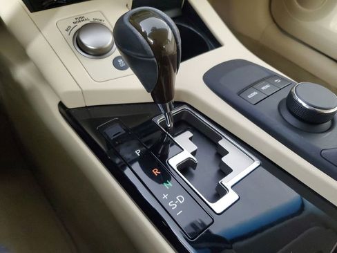 Used 2015 Lexus ES 350 w/ Premium Package FWD image 31