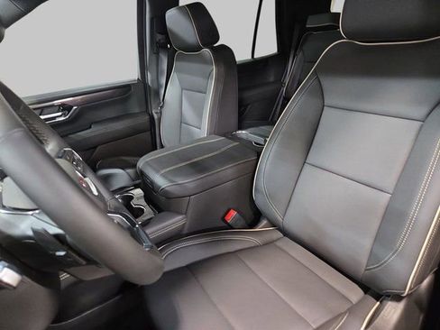 New 2026 GMC Yukon Elevation image 19