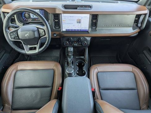 Used 2024 Ford Bronco Outer Banks AWD/4WD image 18