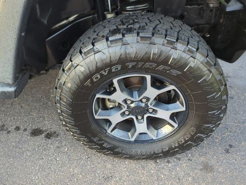 Used 2016 Jeep Wrangler Unlimited Sport w/ Quick Order Package 24S AWD/4WD image 11