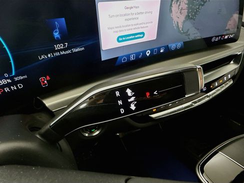 Used 2025 Cadillac Lyriq Sport RWD image 19