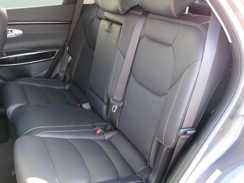 Used 2025 Genesis GV70 2.5T image 10