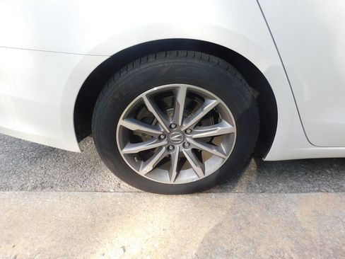 Used 2018 Acura TLX w/ Technology Package FWD image 8