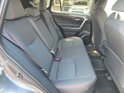 Used 2025 Toyota RAV4 SE AWD/4WD image 16