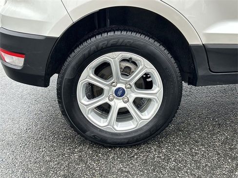 Used 2019 Ford EcoSport SE w/ SE Convenience Package image 12