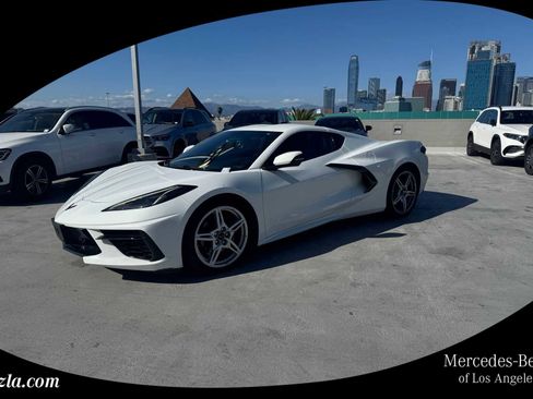 Used 2020 Chevrolet Corvette Stingray Coupe w/ 1LT RWD image 1
