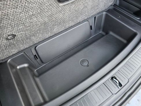 New 2025 Jeep Grand Cherokee L Laredo image 23