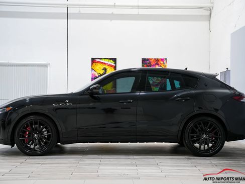 Used 2022 Maserati Levante Modena S AWD/4WD image 14