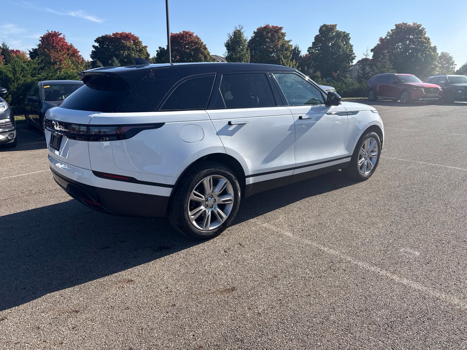 Used 2026 Land Rover Range Rover Velar S AWD/4WD image 5