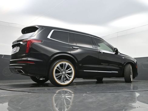 Used 2021 Cadillac XT6 Premium Luxury image 31