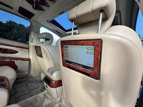 Used 2006 Maybach 57 RWD image 41