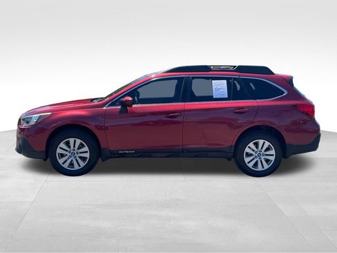 Used 2019 Subaru Outback 2.5i Premium AWD/4WD image 4