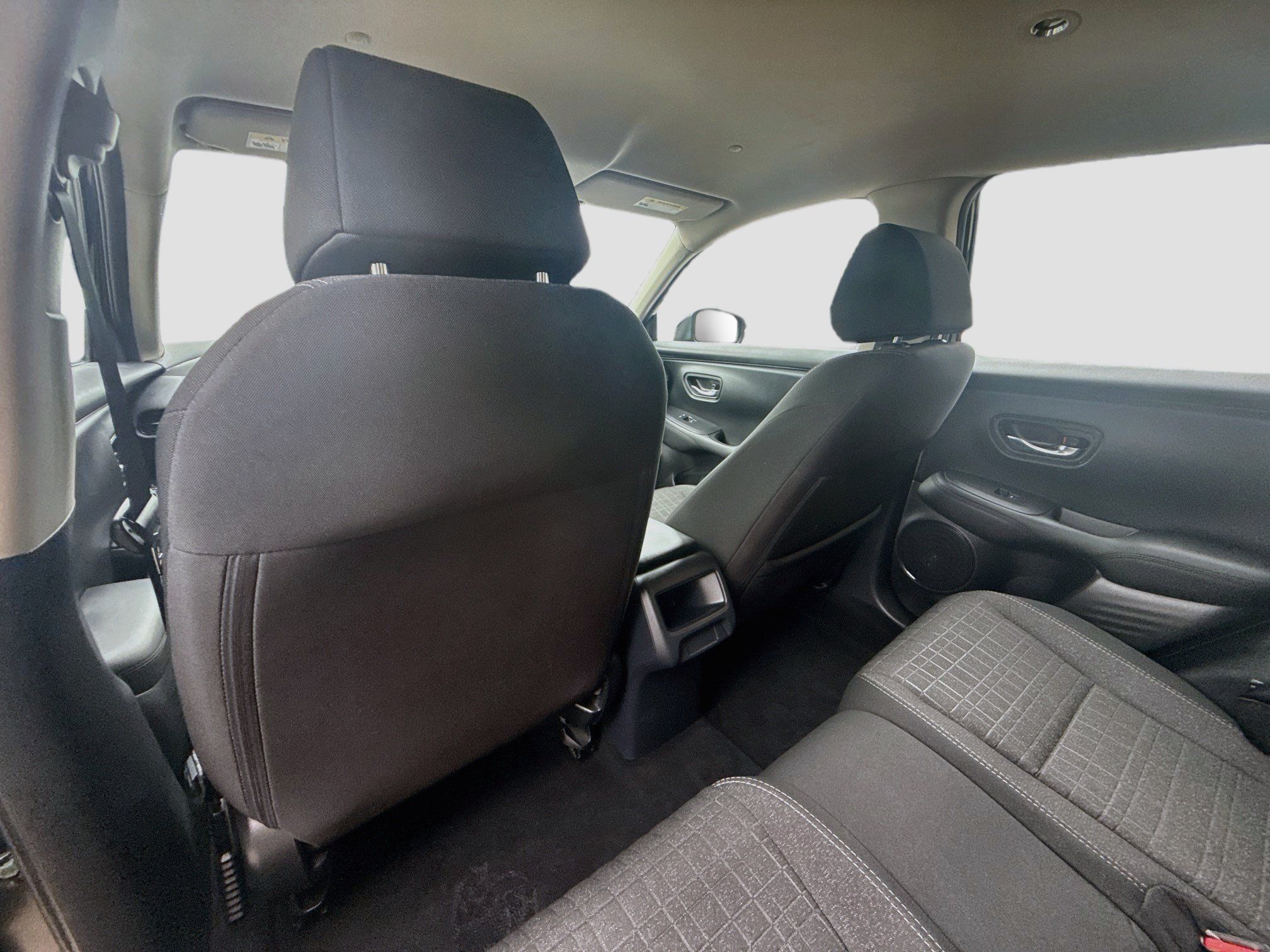 Certified 2025 Honda HR-V LX image 23