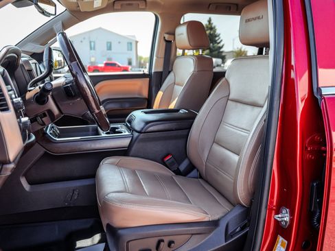 Used 2018 GMC Sierra 1500 Denali AWD/4WD image 11