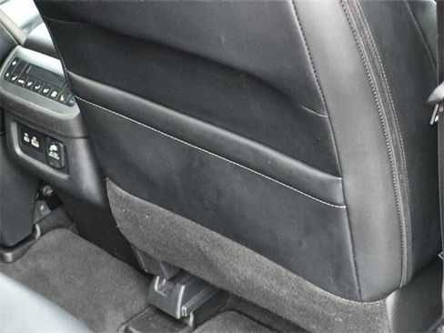 Certified 2023 Nissan Pathfinder Platinum w/ Lighting Package (N93) image 18