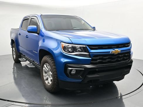 Used 2021 Chevrolet Colorado LT AWD/4WD image 2