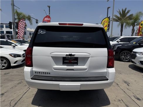 Used 2018 Chevrolet Suburban LT w/ RST Edition RWD image 5