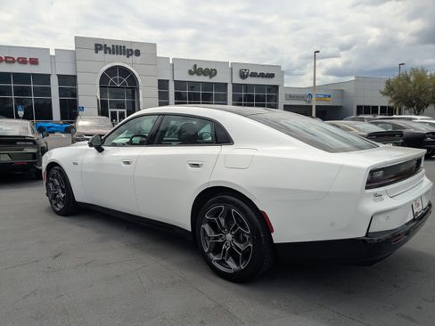 New 2026 Dodge Charger R/T image 5