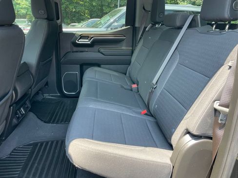 Used 2023 Chevrolet Silverado 1500 RST AWD/4WD image 8